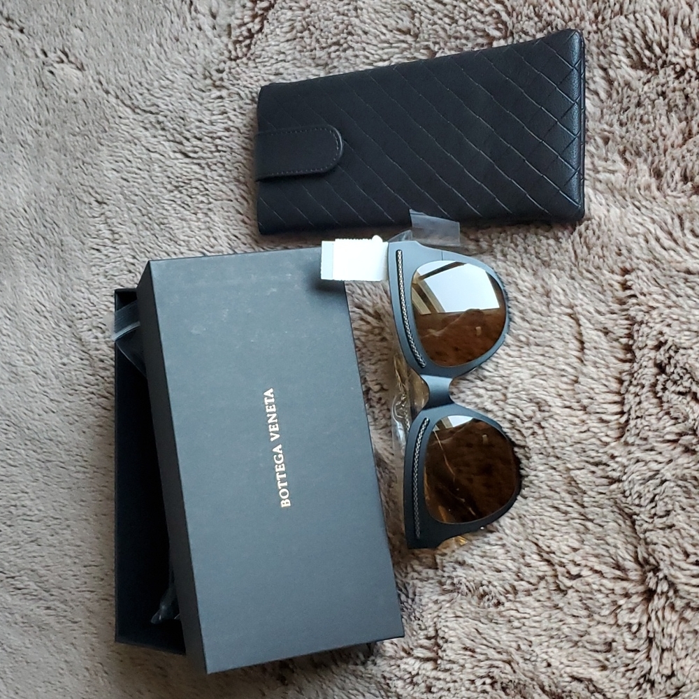 NWT Bottega Veneta Vogue Sunglasses